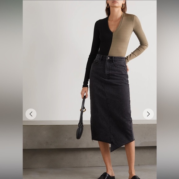 GOLDSIGN Ribbed Two-Tone Bodysuit - Picture 2 of 12